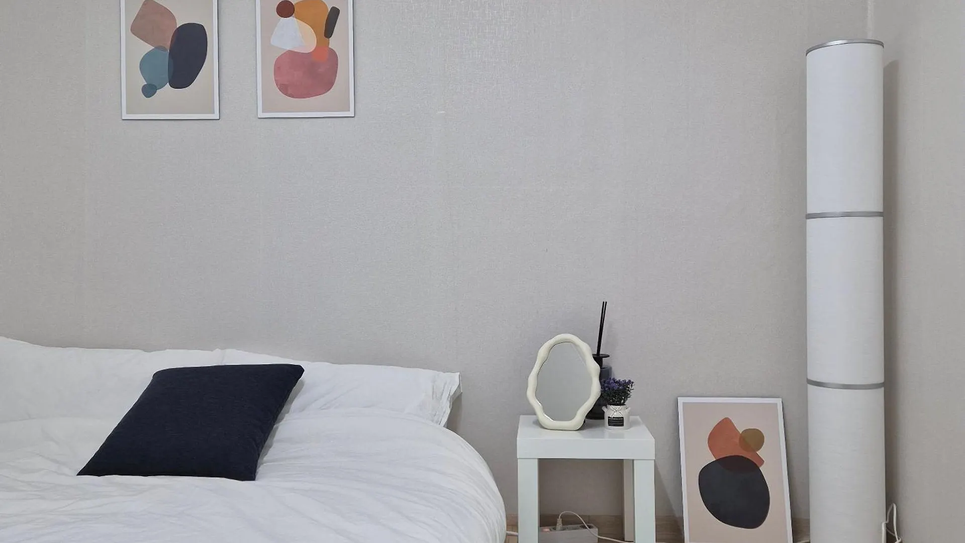 Little Ground Apartment Seoul